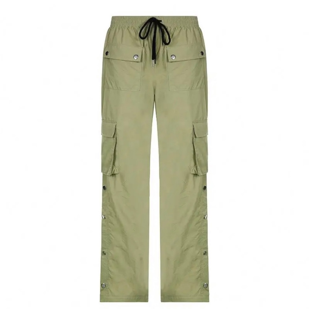 Green cargo pants